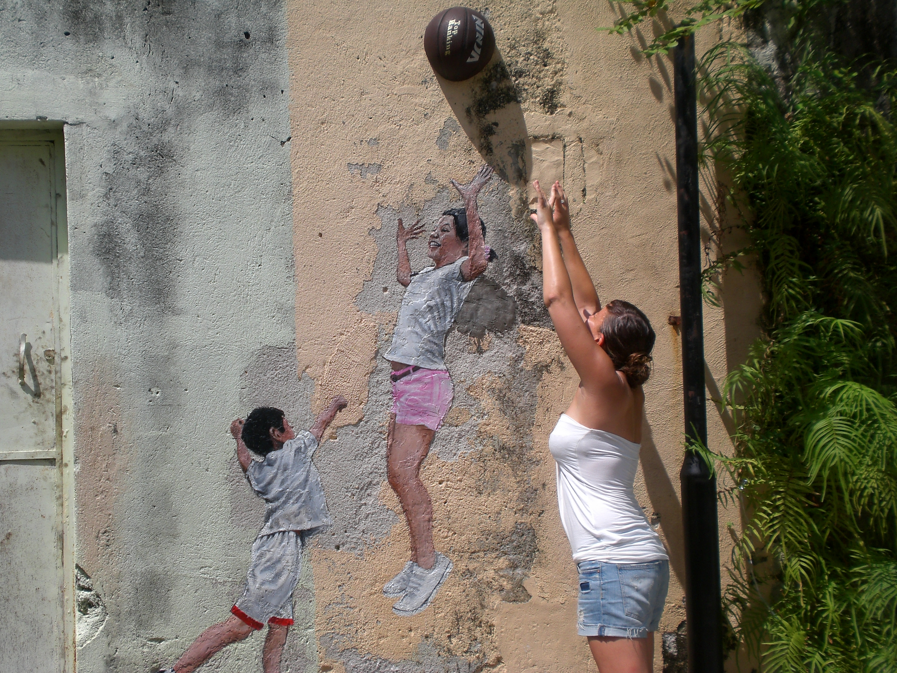 Streetart Basketballspielen auf Penang